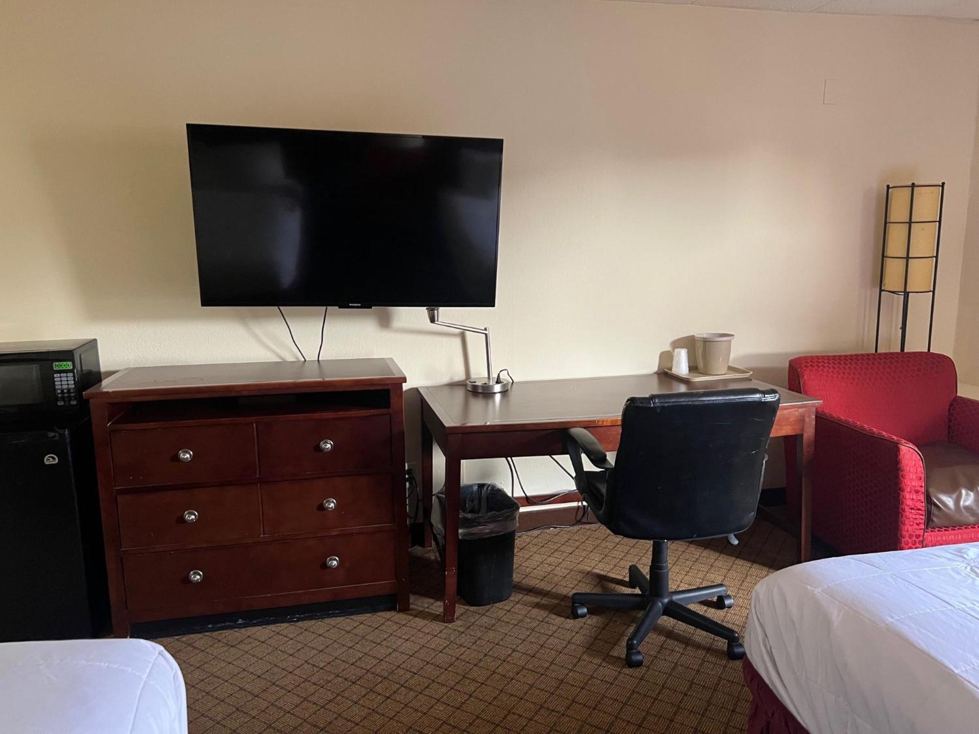 Clarion Hotel Лансинг Екстериор снимка